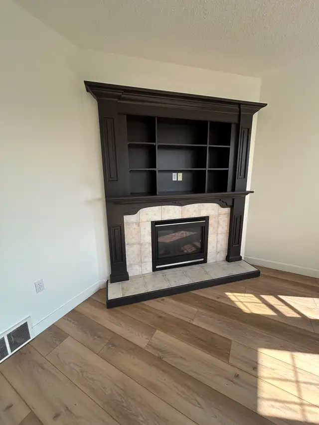 PAINTER, Residential Painting Services504467122952622083