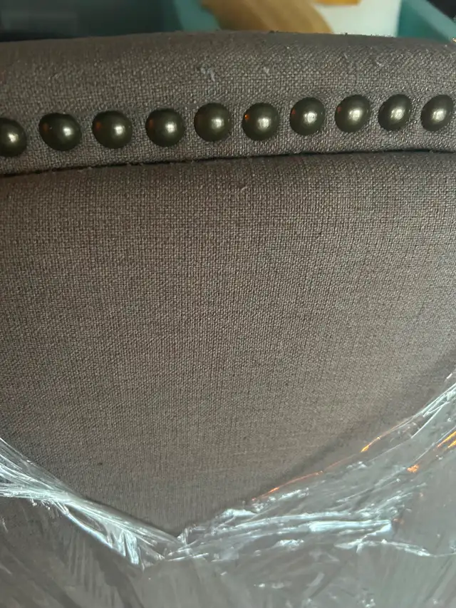 Queen headboard in Beds & Mattresses in Ottawa - Image 3