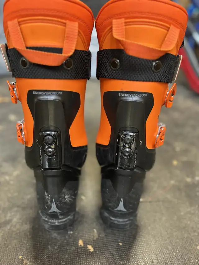 Atomic Hawk 110S ski boots64363357347203122