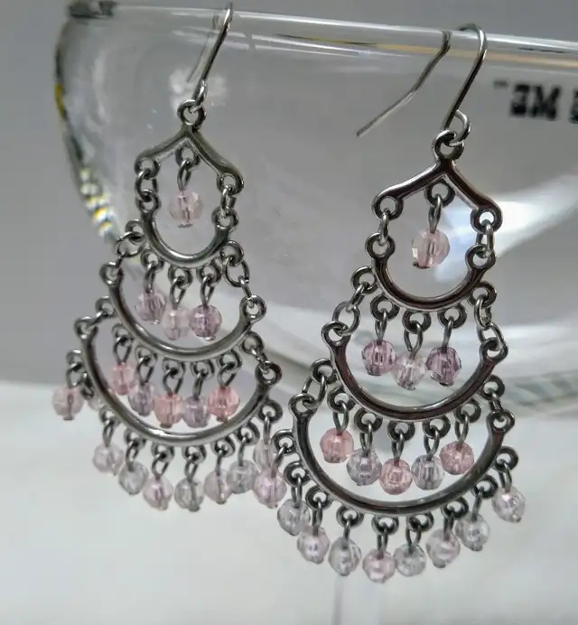New Chandelier Earrings Pink & Clear Crystal beads in Jewellery & Watches in Oakville / Halton Region - Image 2
