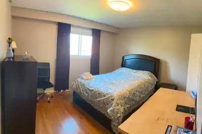 Bayview & Finch- NorthYorkFemale onlyPrivate bedroom