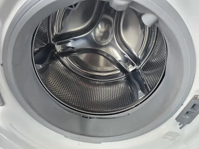 72 inch h front load washer electric dryer set  in Washers & Dryers in Mississauga / Peel Region - Image 8