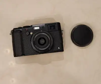 シグマ AF 12-24mm F4.5-5.6 EX DG HSM CANON 85 ads for fujifilm x lens in All Categories in Ontario