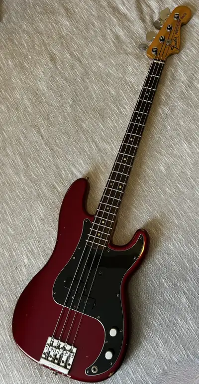 Fender Nate Mendel Signature P-Bass – 2019 MIM – Candy Apple Red, View more