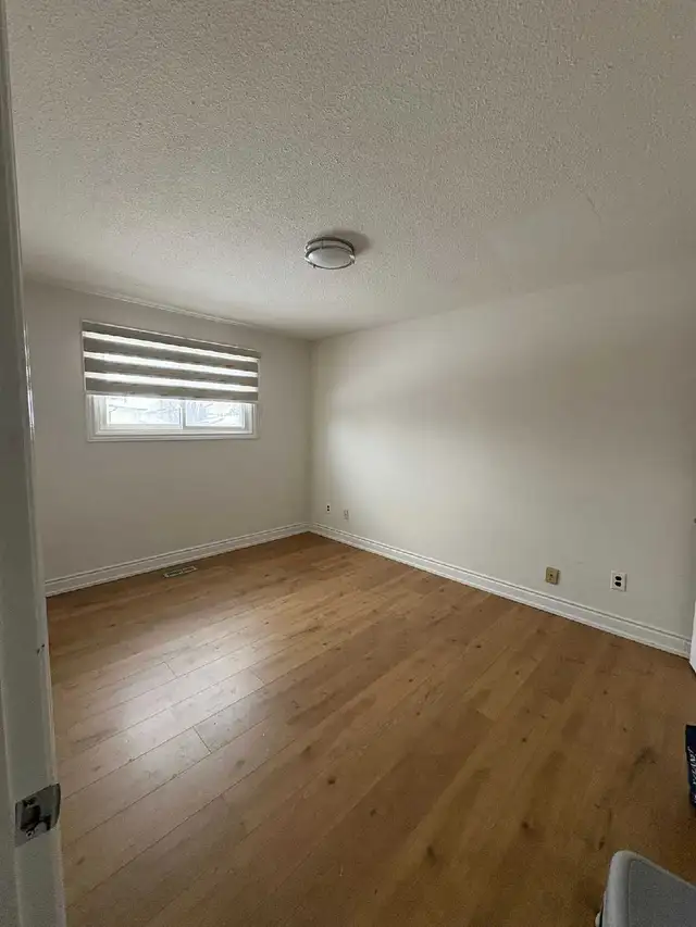 Large Master Bedroom for Rent