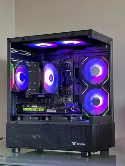 Asking $850 FIRM. Serious Buyers Only Please! NO TRADES please! PC Comes with Tempered Glass Side Pa...