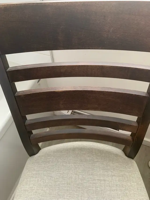 Chaises de cuisine ensemble de 4 in Chairs & Recliners in Sherbrooke - Image 2