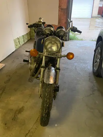1970s Honda Thought I'd work on it but don't have time. Best offer takes it It's in Springfield sout...