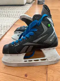 Reebok Hockey Skates - skate size US 4.5 / shoe size US 6