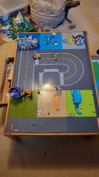 Lego / play table reversible top