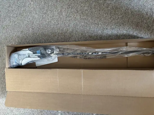 Brand New TaylorMade Sim2 Max RH Driver in Golf in Barrie - Image 5