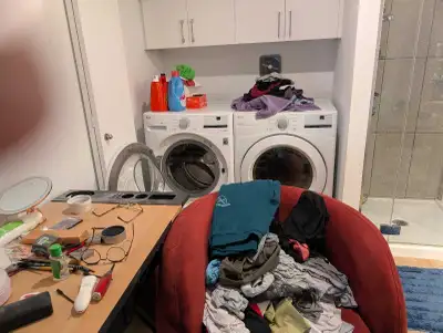 Cession de bail Grand 4 a louer pour 1 juillet Rien inclus environ 70$) mois Stationnement intérieur