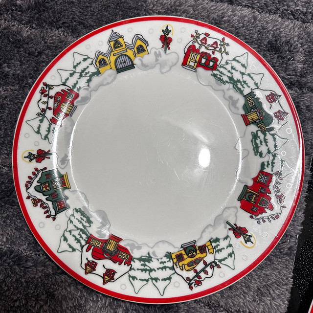 Holiday Joy replacement plates in Kitchen & Dining Wares in Oshawa / Durham Region