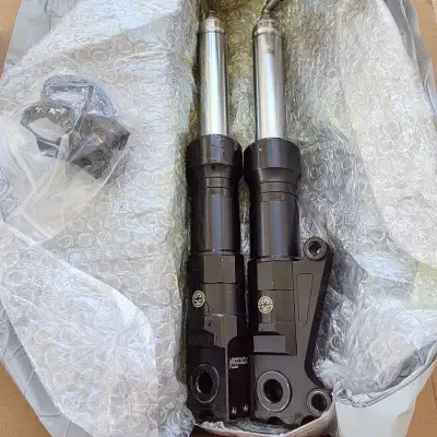 Hi, I am selling Honda Ruckus/Zoomer Fork Suspension converted into air suspension. Purchased from K...