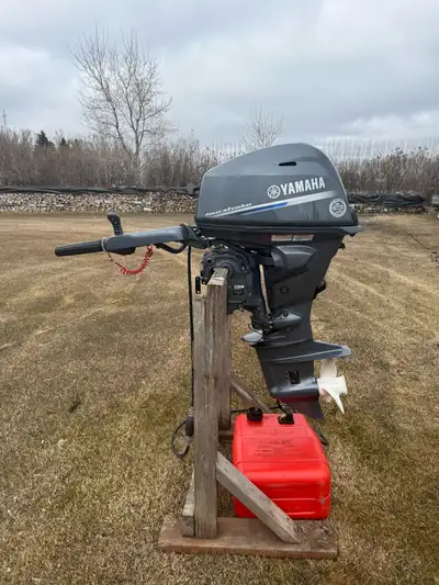Selling my 2021 Yamaha 25hp 4 Stroke tiller boat motor. Short shaft. Runs perfectly, idles nicely. L...