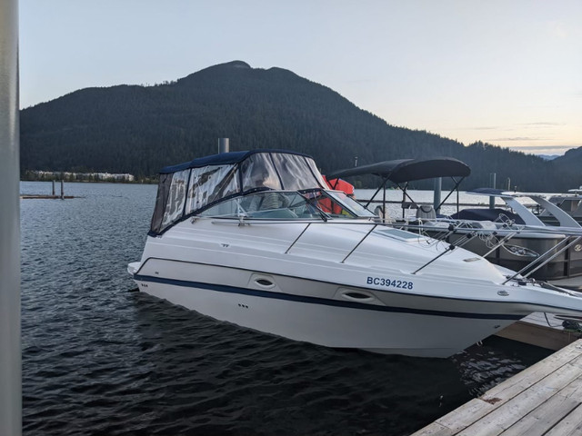 Maxim 2400 SE 2006 in Powerboats & Motorboats in Chilliwack