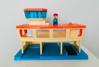 PLAYMATES TOY AIRPORT TERMINAL VINTAGE WITH CONTROL TOWER