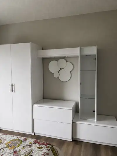 Mobilier de chambre style contemporain, View more