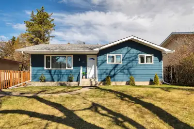 Great Place to Call home - 5 bedroom house with Garage