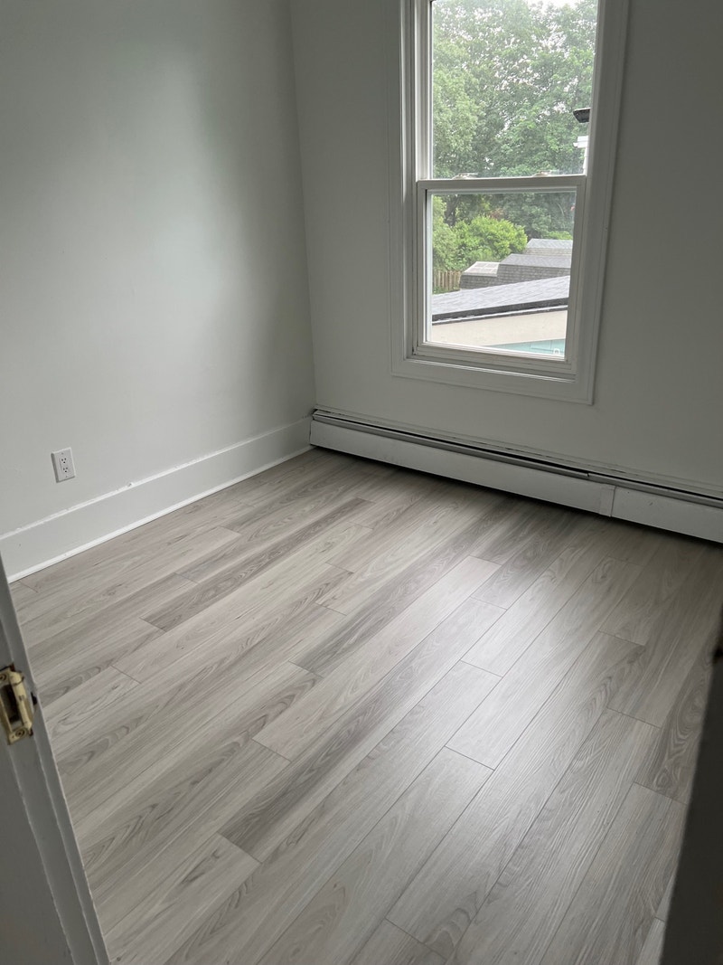 Private room available from Sept in West end Halifax Long Term