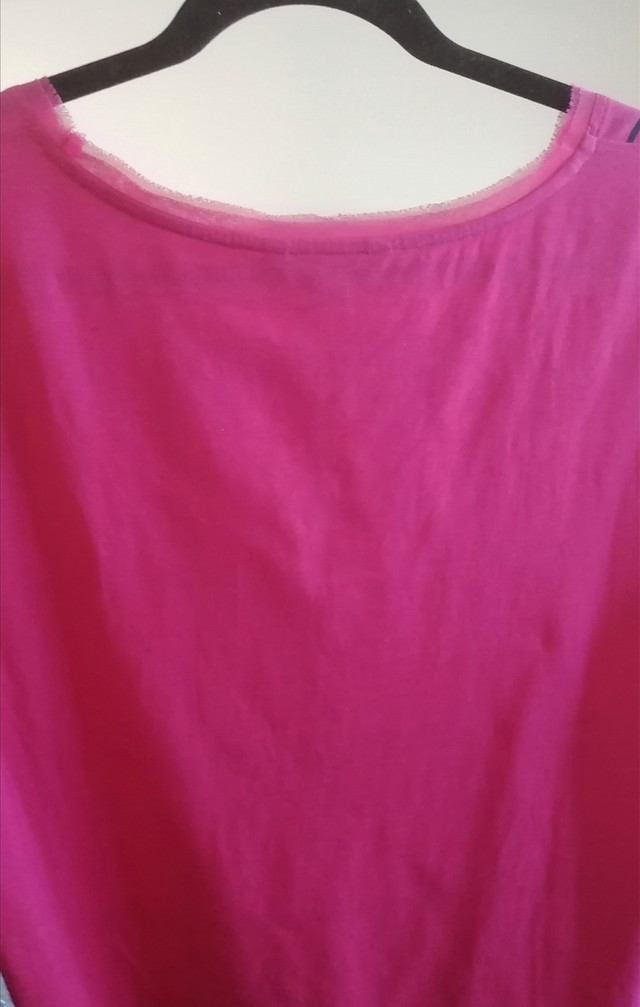 Tommy Hilfiger - LN, Pink Short-Sleeved Top with Navy, Large in Women's - Tops & Outerwear in Winnipeg - Image 4