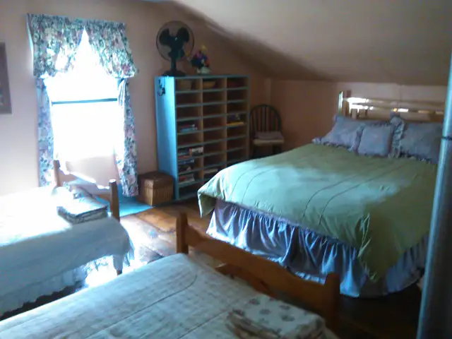 Port Burwell Cottage for Rent in Ontario in Canada - Image 6