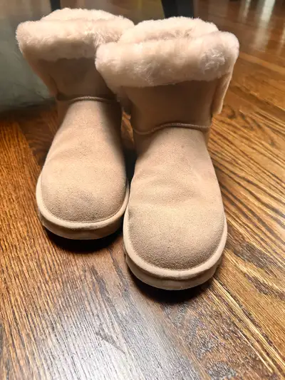 UGGS WINTER BOOTS, View more