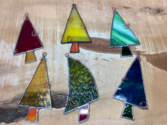 Stained Glass XMas Trees -Whimsical…One of a Kind-SunCatchers in Hobbies & Crafts in Thunder Bay - Image 2