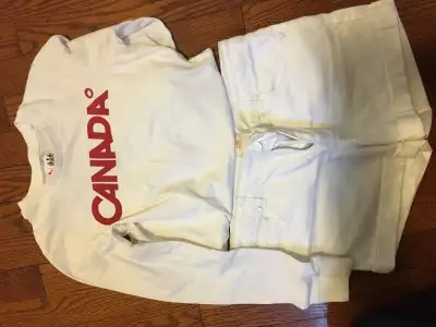 Girls Canada Outfit, size 10/12, View more