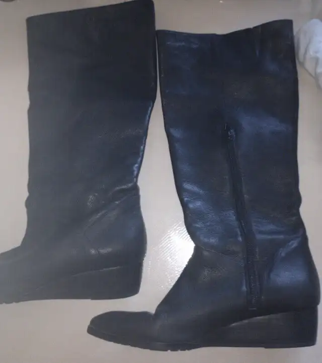Women`s Boots size 9 Black or Taupe leather Aldo in Women's - Shoes in City of Toronto - Image 4
