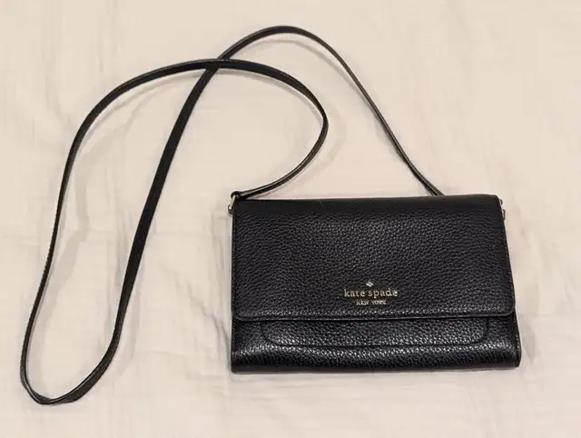 Kate Spade Small Wallet Purse, Black in Bags & Luggage in City of Halifax - Image 2