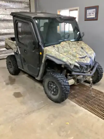 For sale: 2019 Yamaha Wolverine X2 with factory enclosed cab, rear window slider, wiper, rear bumper...