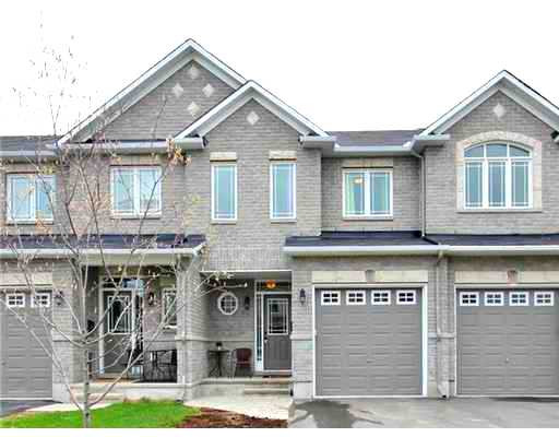 HOUSE FOR RENT - Trail West Stittsville Townhouse in Long Term Rentals in Ottawa