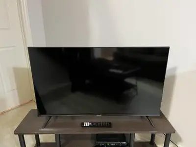 Hisense 39" Flat Screen TV, View more
