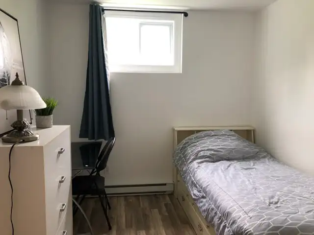 chambre disponible proche D’UQAC in Room Rentals & Roommates in Saguenay - Image 4