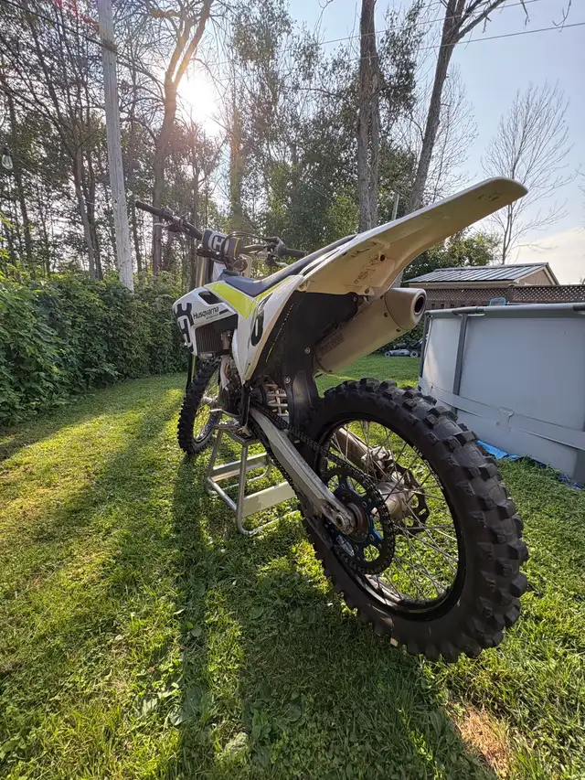 Husqvarna Fc350 in Dirt Bikes & Motocross in North Bay - Image 3