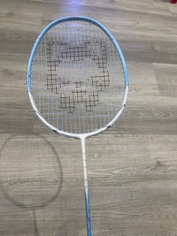 Auraspeed 90f badminton racket