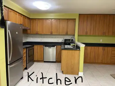 SPACIOUS BEAUTIFUL TOWN HOUSE WITH 3 BEDROOM, 2.5 BATHROOM, FAMILY ROOM,LARGE LIVING ROOM FOR RENT F...