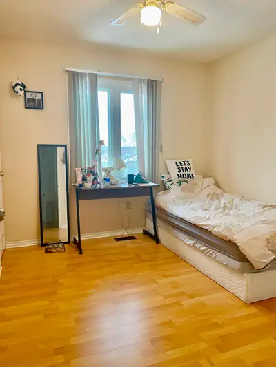 Room for Rent in Mississauga near Britannia & Creditview, View more