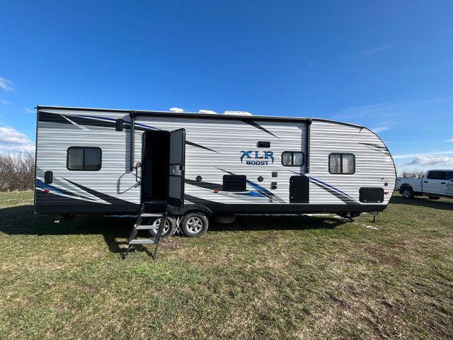 2019 XLR Boost toy hauler 27qbx  in Travel Trailers & Campers in Calgary