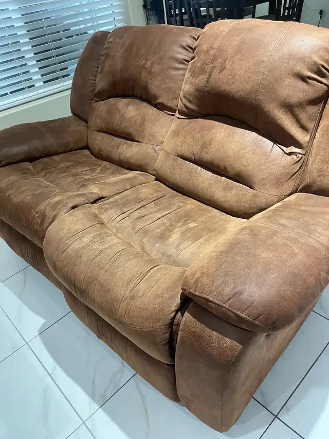 sofa set for sale  in Couches & Futons in Kamloops - Image 5