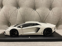 1/18 MR Lamborghini Aventador LP700-4 Canopus White 