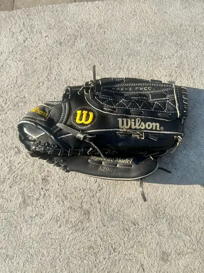 Vintage Wilson A2000 Tom Henke Signature Baseball Glove, View more