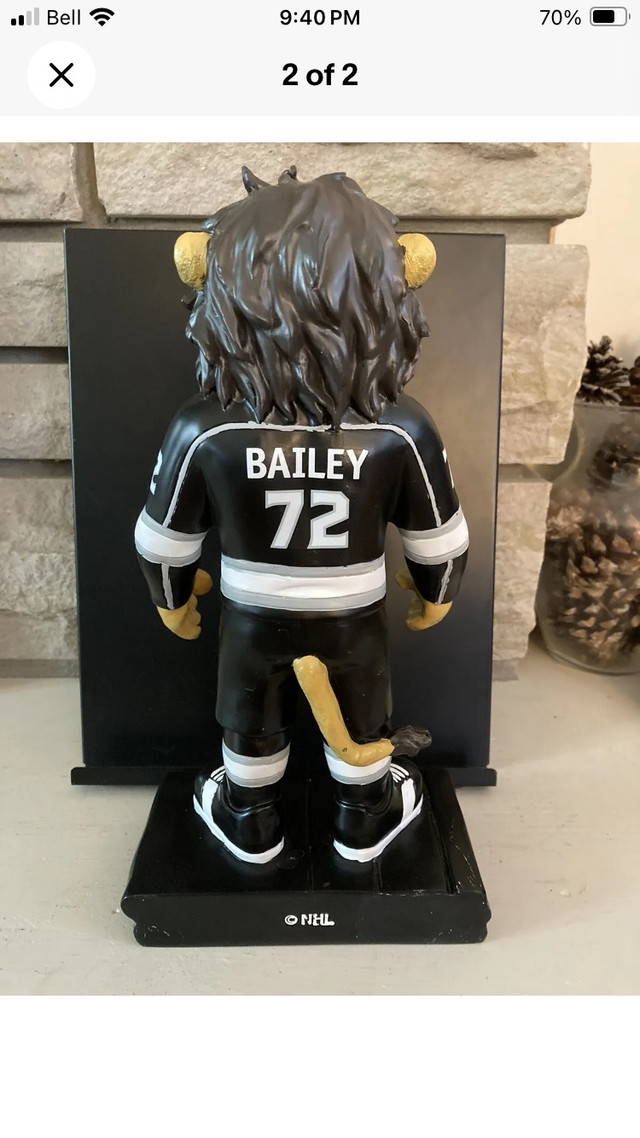Los Angeles Kings Mascot Bailey Statue  in Arts & Collectibles in Sault Ste. Marie - Image 2