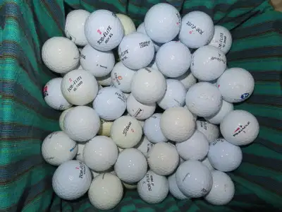Balles de golf récupérées / Recovered Golf Balls, View more