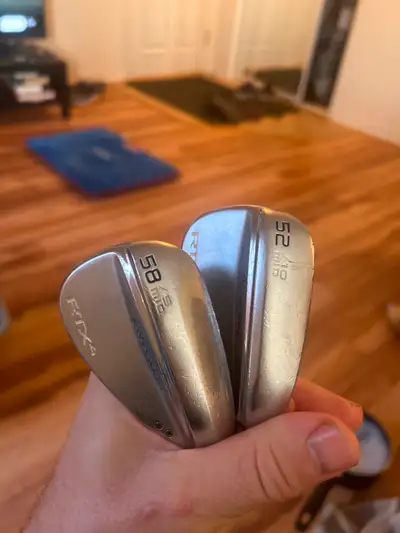 Cleveland rtx 4 satin finish wedges 52 degree and 58 degree Dynamic gold tour issue s400 shafts Golf...