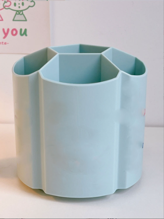 Spinning Pen Stationery Storage Organizer Cosmetics Brush Holder in Storage & Organization in Oakville / Halton Region - Image 4