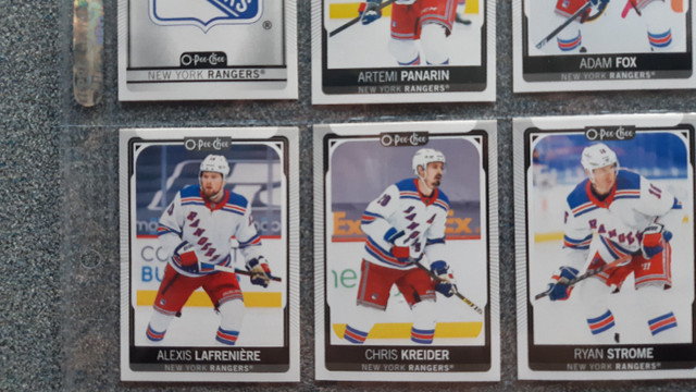 2021-22 O-PEE-CHEE New York Rangers Complete team with Rookies dans Art et objets de collection  à Lévis - Image 3