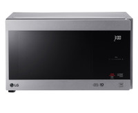 Like new! LG Microwave 