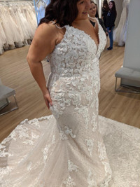 Wedding dress for sale !